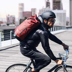 bike backpack laptop Flaptop Mini 32L Messenger Style Courier Cycling Waterproof and Handmade in Berkeley, California the backpack made from recycled polyester stands out for its high wearing comfort and smart pocket management optimised for the everyday life of city bikers Bike backpacks by Ortlieb |
