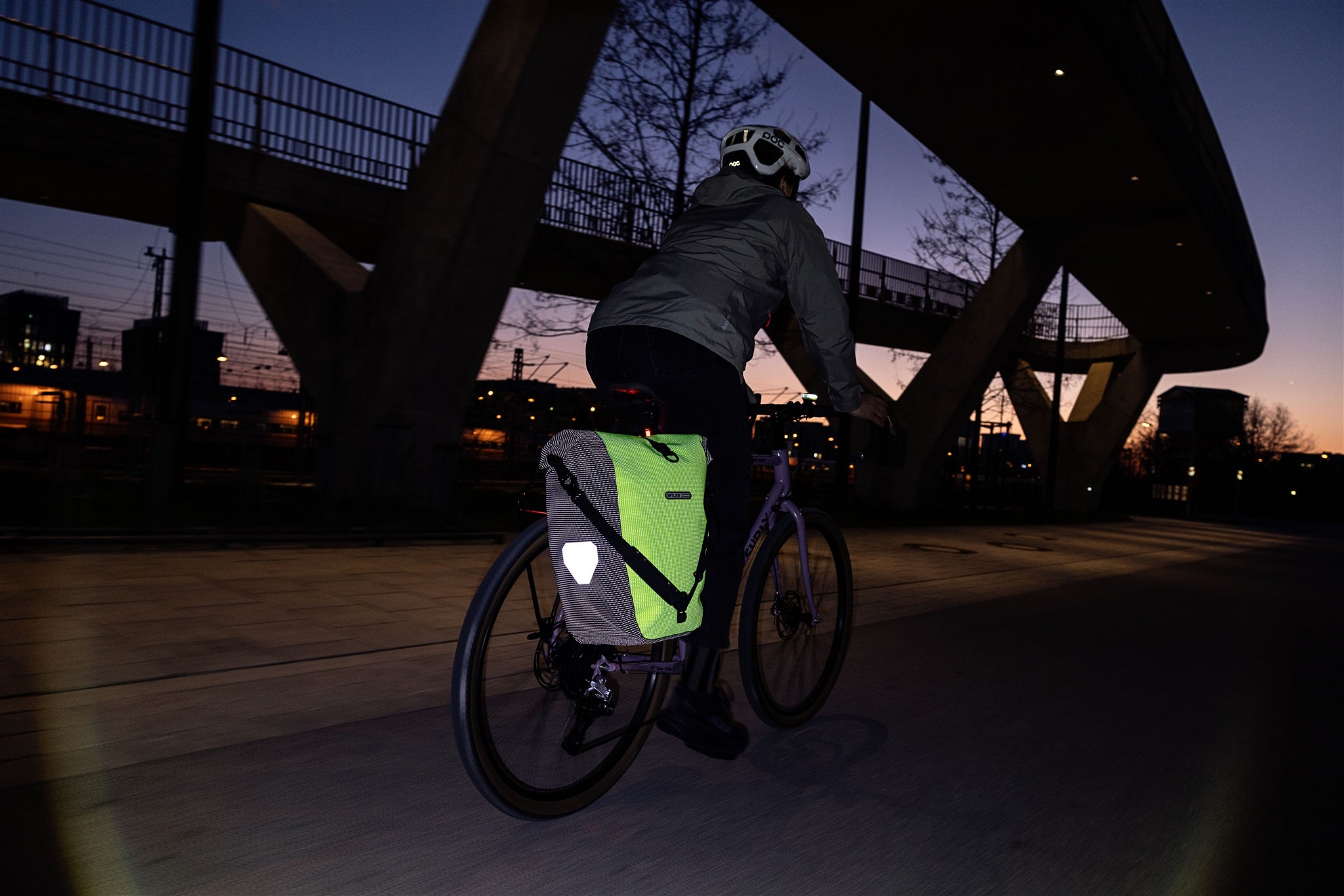 Back-Roller High-Vis