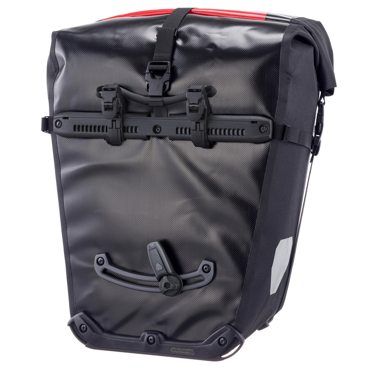 Rear view of ORTLIEB Back-Roller XL QL2.2 in red-black with Quick-Lock2.2 mounting system