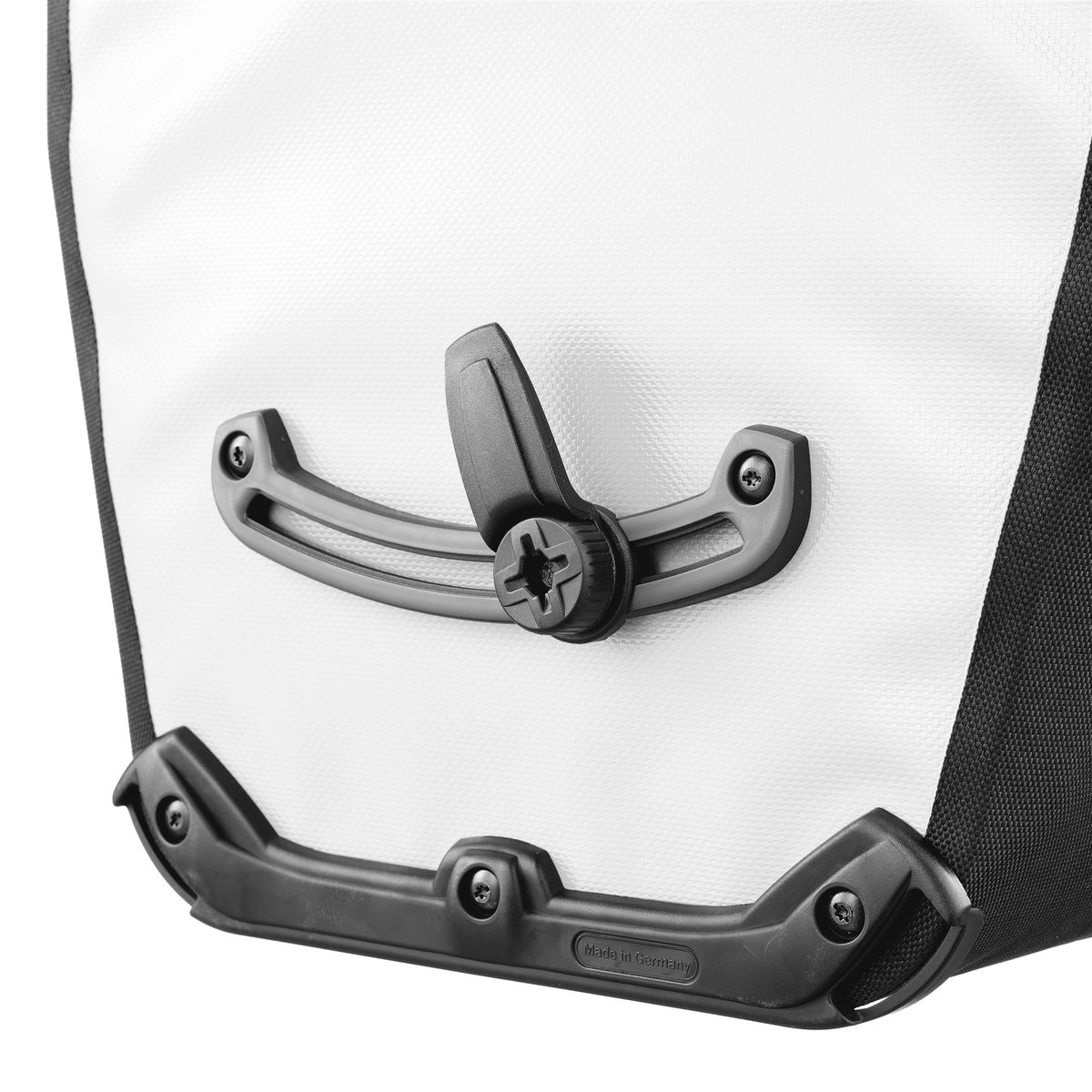 Close-up of bottom mount of ORTLIEB Back-Roller Design bag in Route No.1
